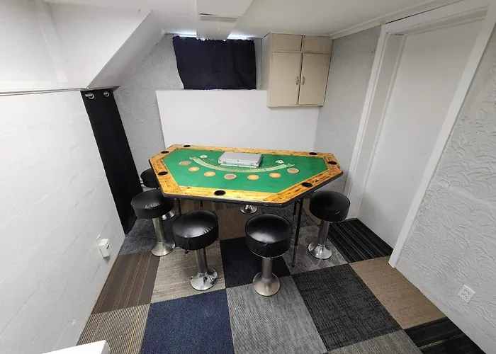 Bradley Cozy Vacation Large Group With Kitchen View Peoria